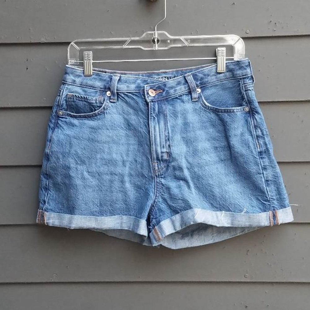 American Eagle Cuffed Highest Rise Mom Shorts size 8